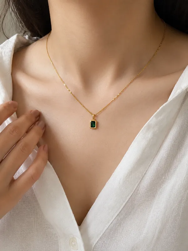 Emarald_pendant_chain