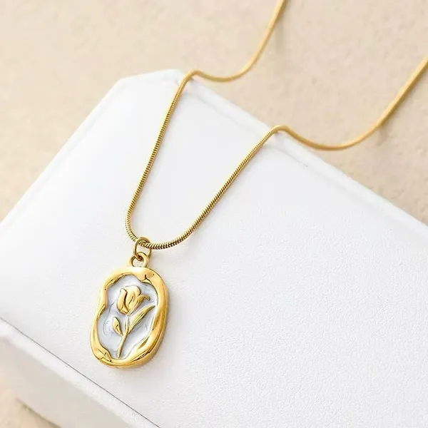 Rose_Pendant_Chain