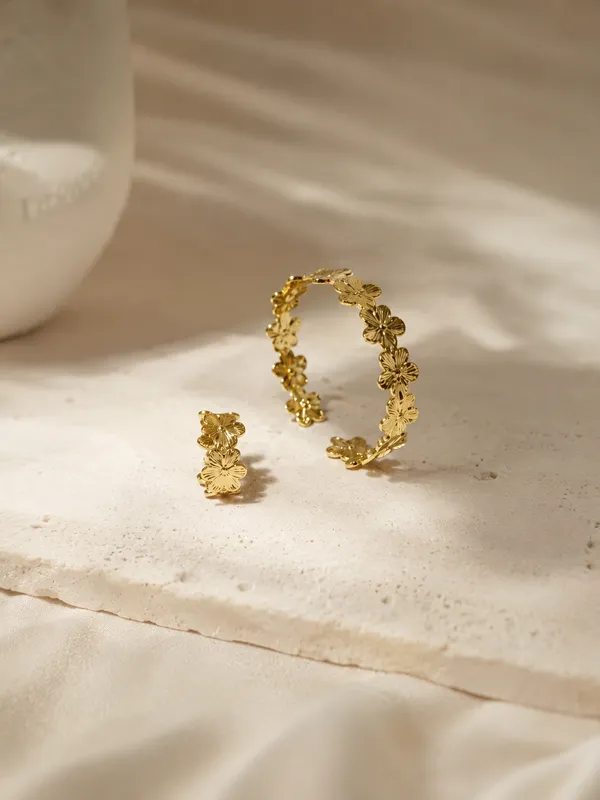 Gold_Floral_Bangle_&_Ring_Set_(Adjustable)