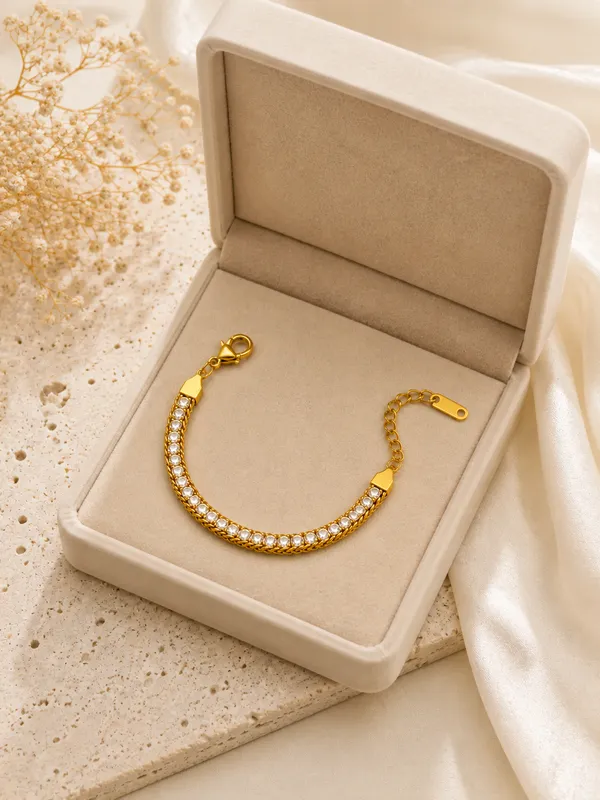 Elegant_Gold-Plated_Crystal_Stone_Tennis_Bracelet_for_Women
