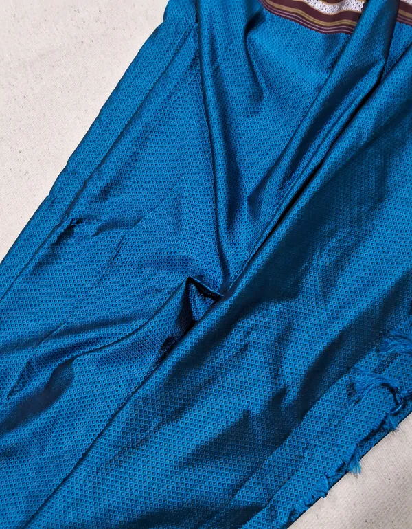 Blue_Plain_Khun_Saree_For_Women