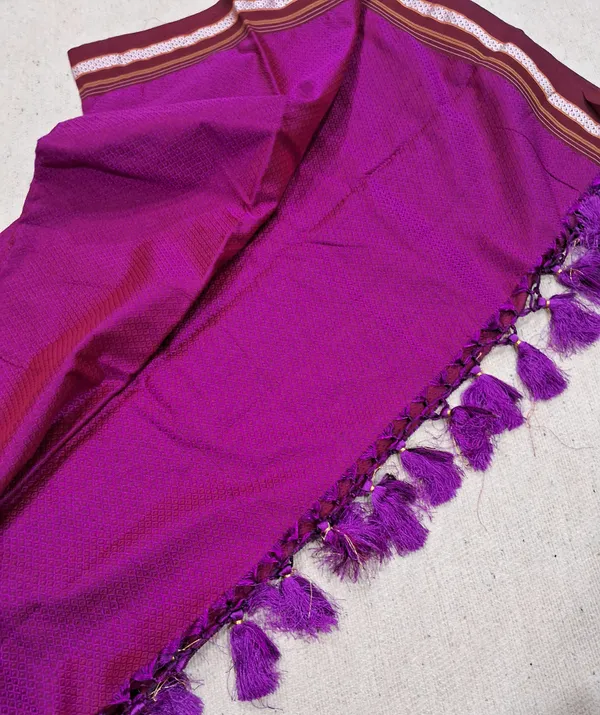 Dark_Pink_Plain_Khun_Saree_For_Women
