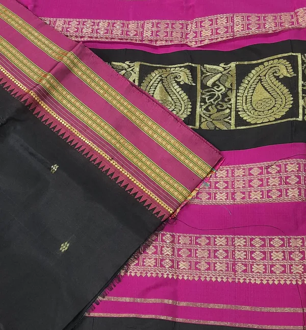 Black_Narayanpet_Silk_Saree_For_Women