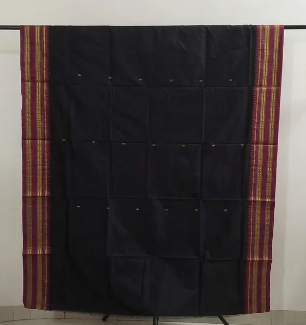 Black_Narayanpet_Silk_Saree_For_Women