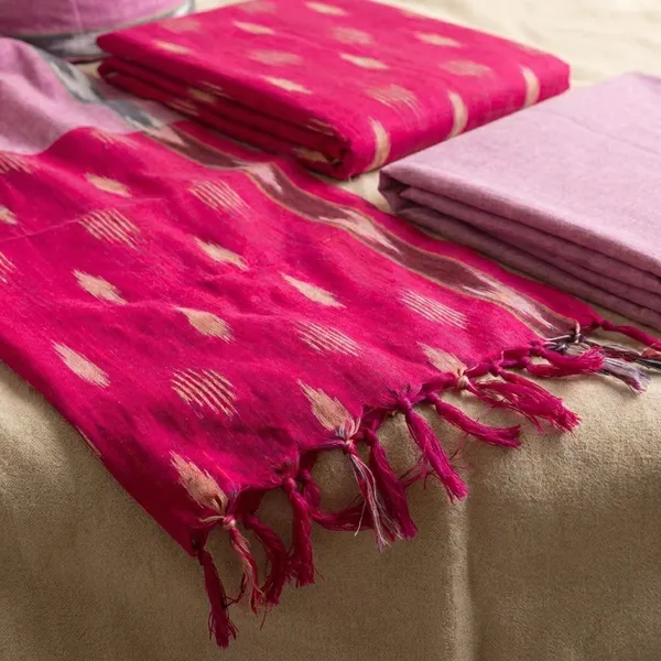 Pink_Ikkat_Handloom_Cotton_Dress_Material_With_Dupatta_For_Women