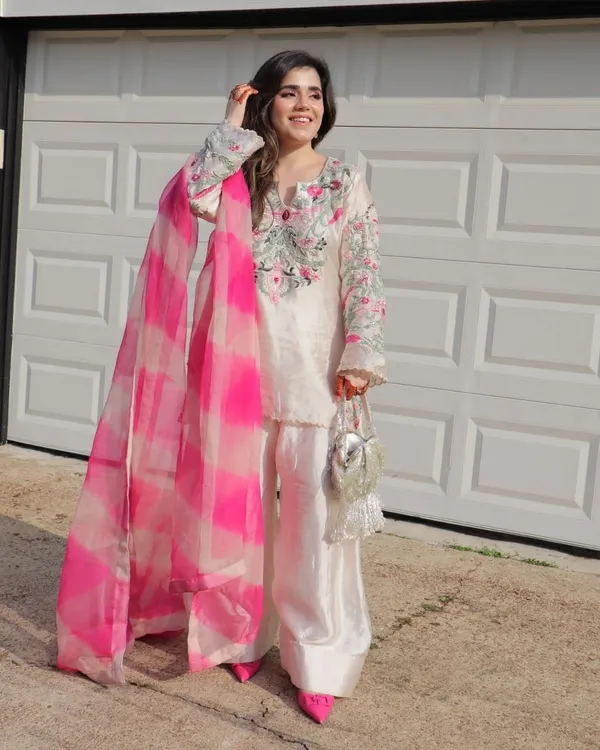 White_&_Pink_Crepe_Silk_Suit_Set_For_Women