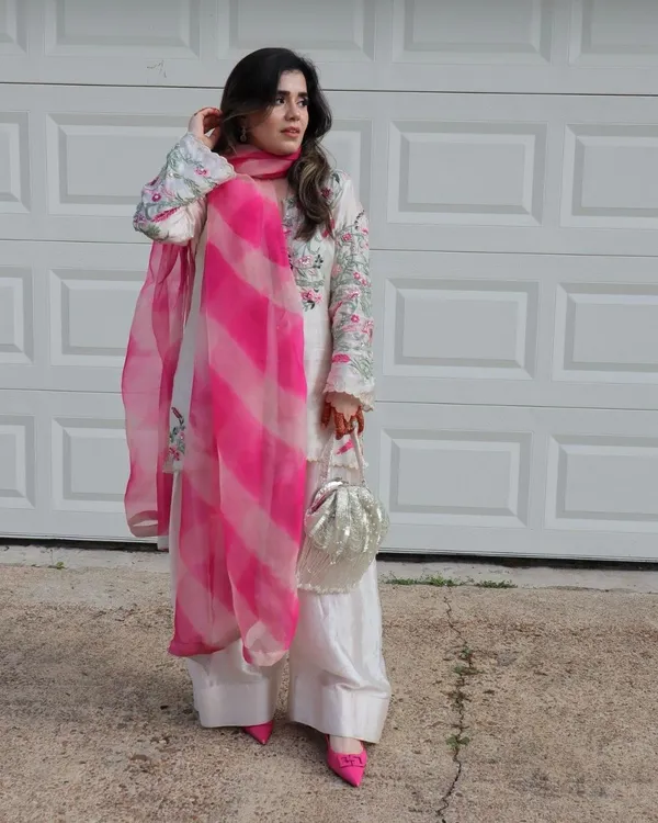White_&_Pink_Crepe_Silk_Suit_Set_For_Women