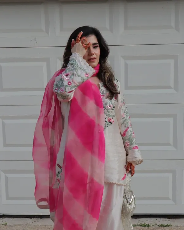 White_&_Pink_Crepe_Silk_Suit_Set_For_Women