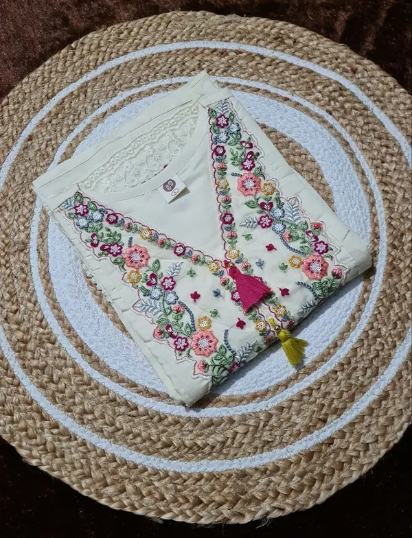 White_Viscose_Chanderi_Suit_Set_For_Women