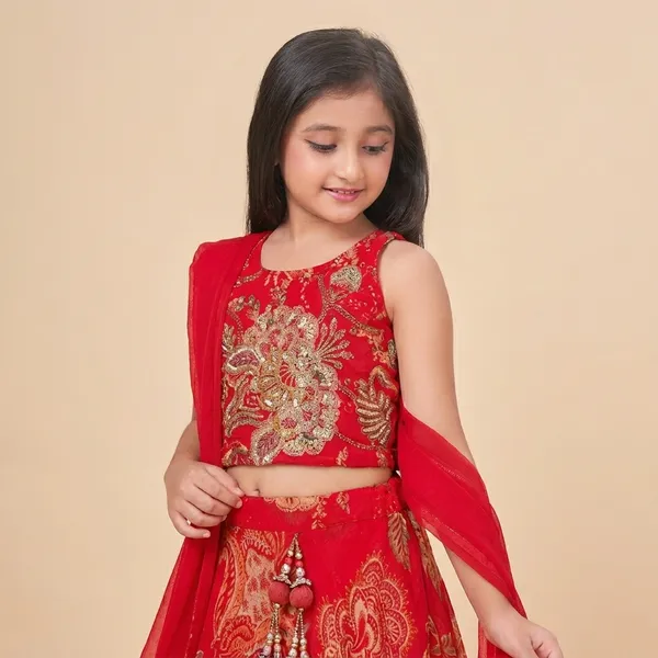 Red_Embroidered_Ethnic_Lehenga_Choli_Set_Girls