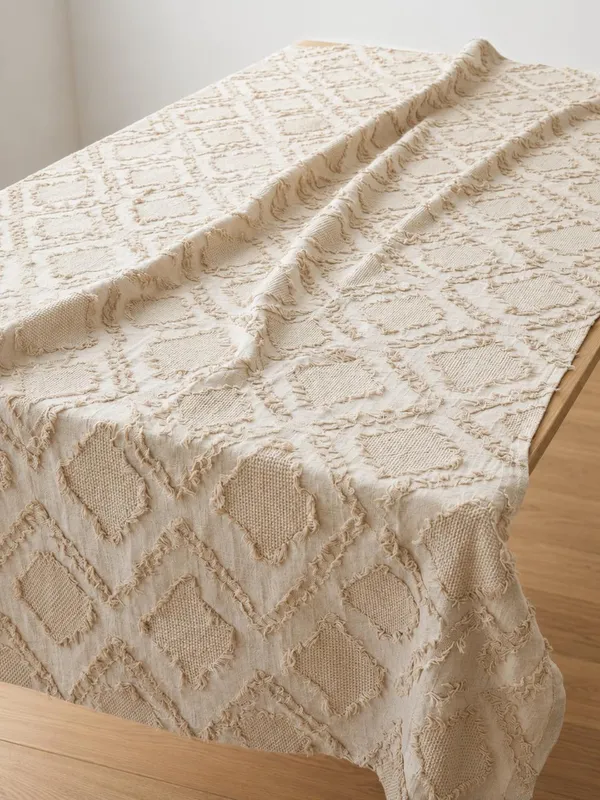 JACQUARD_CUT-WORK_FABRIC