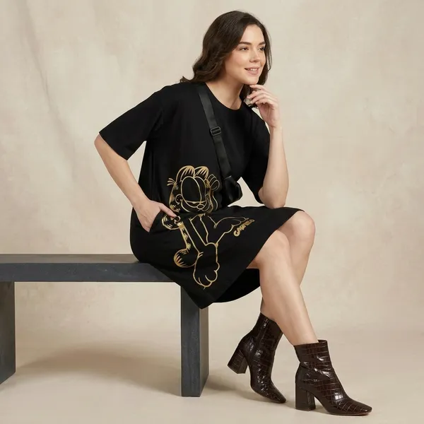 Black_Cotton_T-Shirt_Dress_For_Women