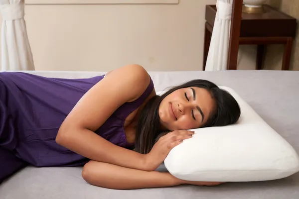 Plusher_Pillow___White_Cotton_Cover_And_Polyester_Fiber_Filling_Pillow