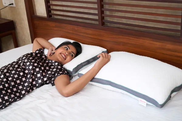 Plush_ProWhite_And_Grey_Cotton_Cover_And_Polyester_Fiber_Filling_Pillow