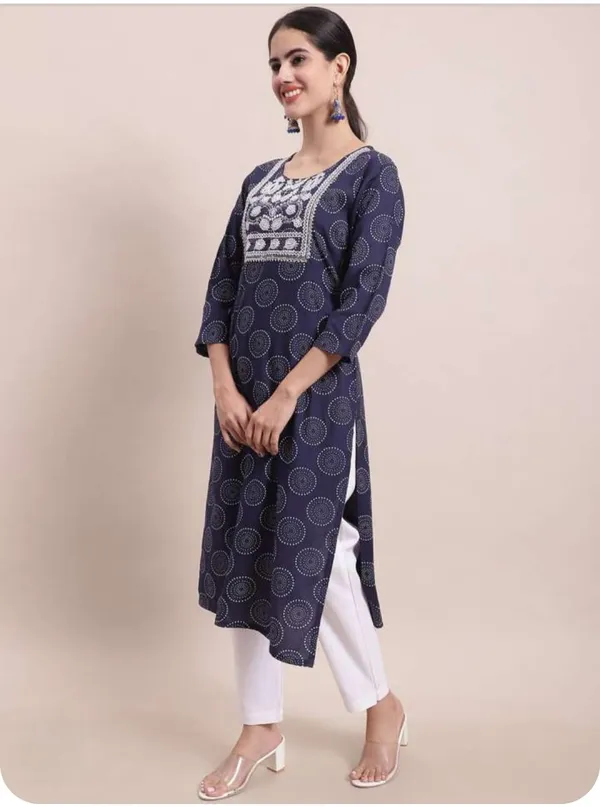 Womens_Navy_Blue_Cotton_Kurta_With_Circle_Print