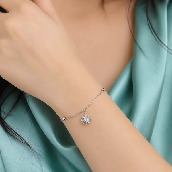 Blooming_Daisy_Drop_Bracelet_-_Made_With_925_Silver
