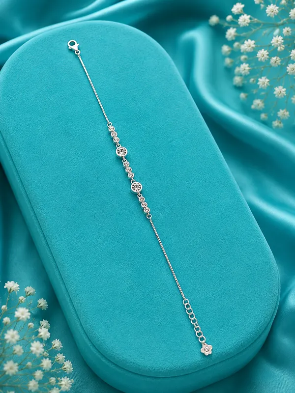 Cascading_Horizon_Crystal_Bracelet_-_Made_With_925_Silver