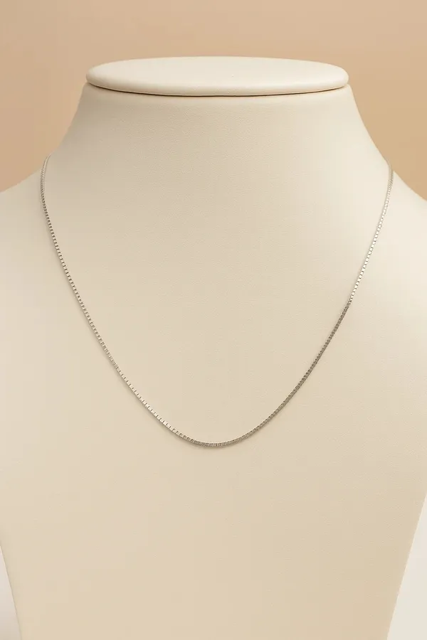 Sterling_Silver_Box_Chain_Necklace_-_Made_with_925_Silver
