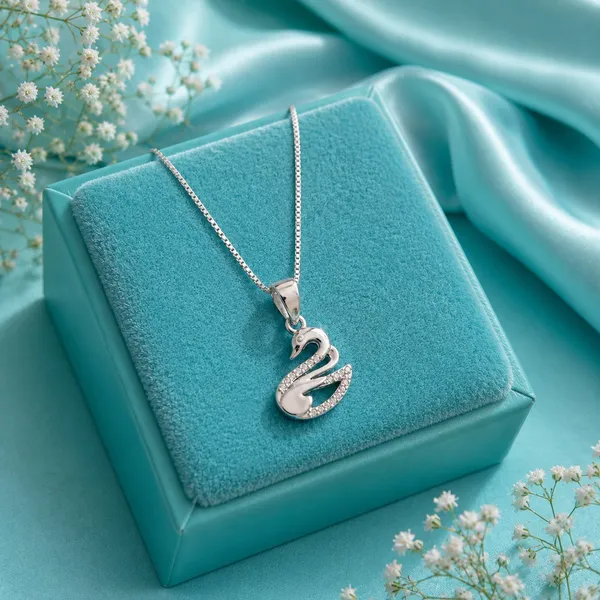 Graceful_Swan_Pavé_Necklace__-_Made_with_925_Silver