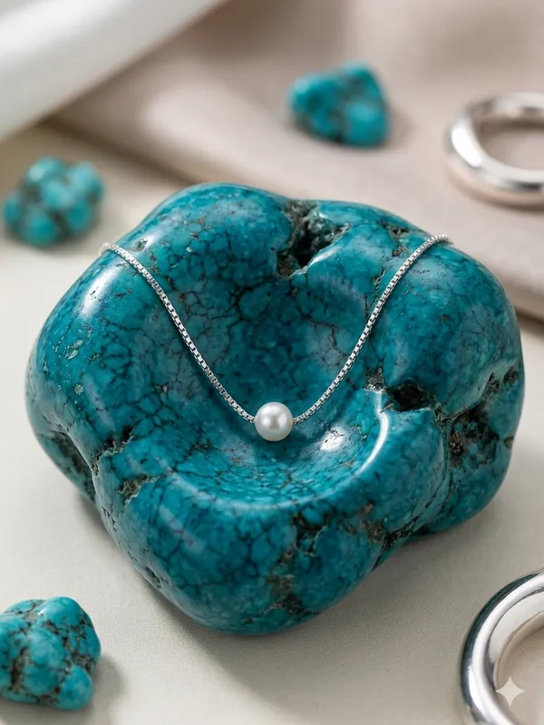 The_Solitaire_Floating_Pearl_Chain_Necklace_-_Made_With_925_Silver