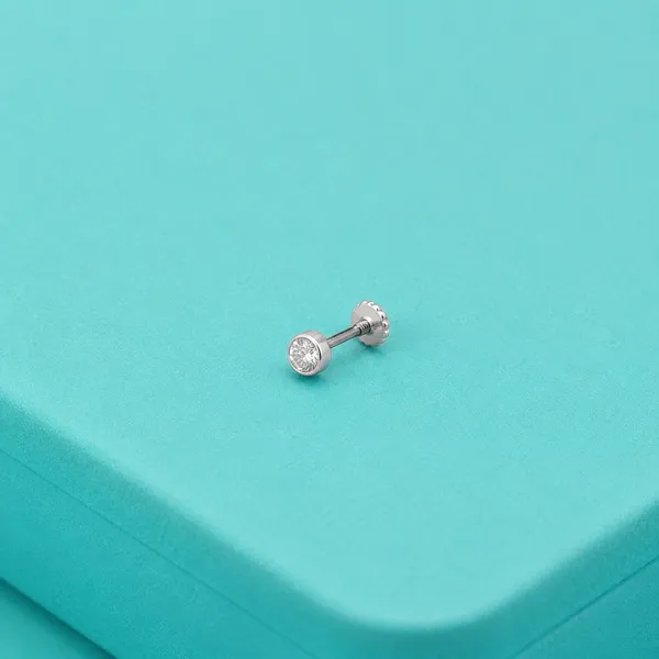 Tivara_Solitaire_Halo_Nose_Stud__-_Made_with_925_Silver