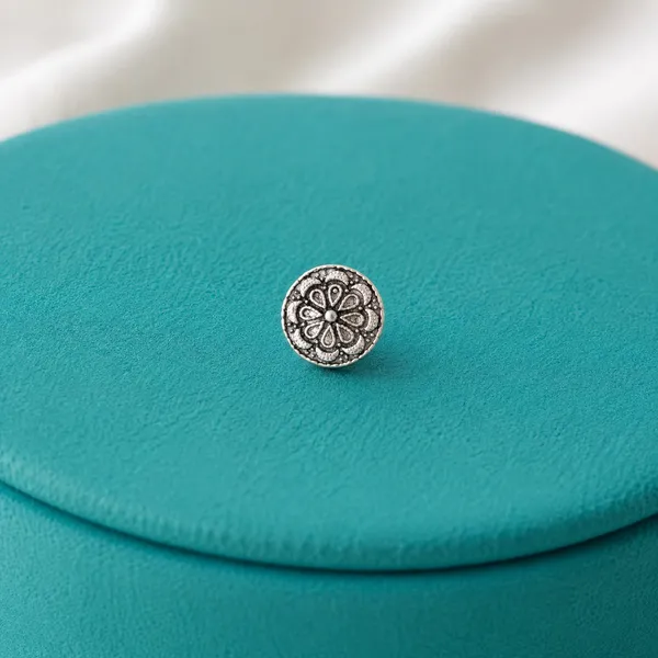 Tivara_Heritage_Bloom_Nose_Stud_-_Made_with_925_Silver