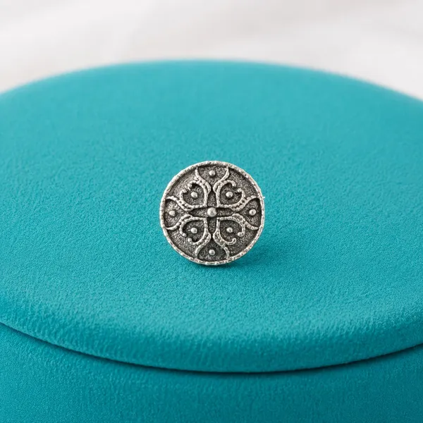 Tivara_Charminar_Heritage_Nose_Stud_-_Made_with_925_Silver