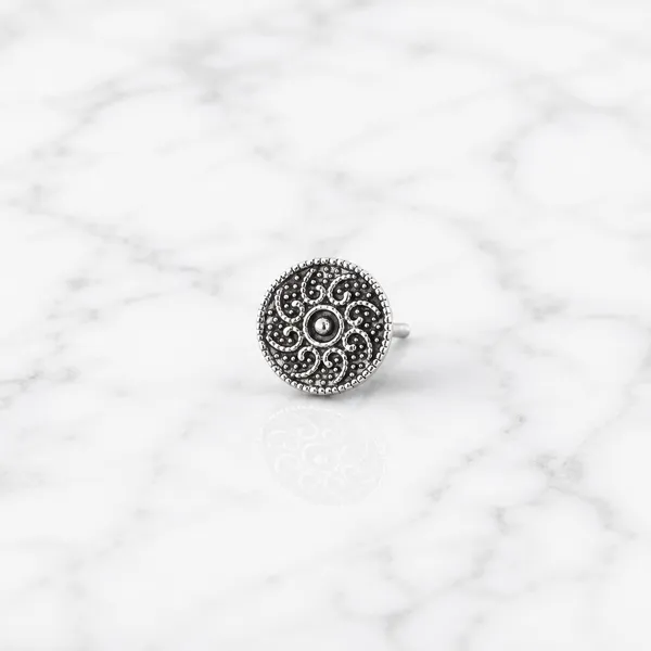 Tivara_Royal_Paisley_Nose_Stud_-_Made_with_925_Silver