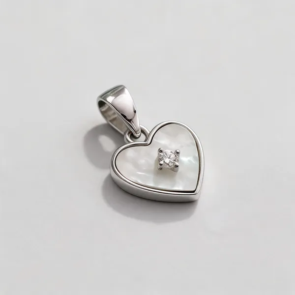 The_Mother_Of_Pearl_Heart_Solitaire_Pendant_-_Made_With_925_Silver