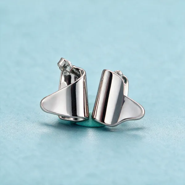 The_Sculptural_Fold_Studs_-_Made_With_925_Silver