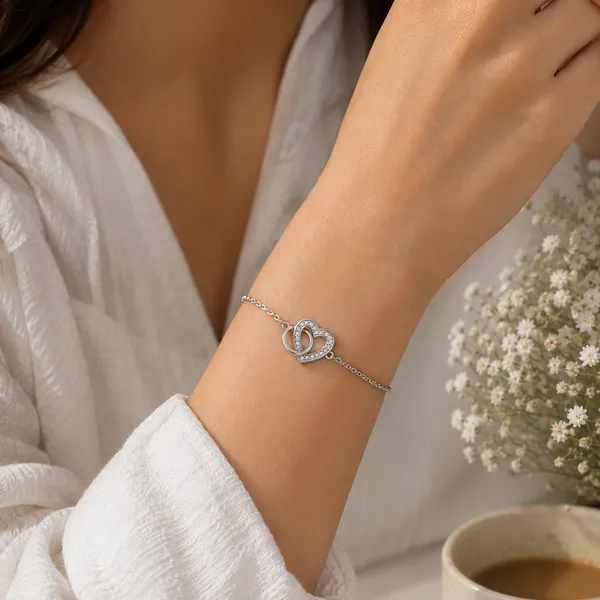Eternal_Interlocking_Hearts_Bracelet_-_Made_With_925_Silver