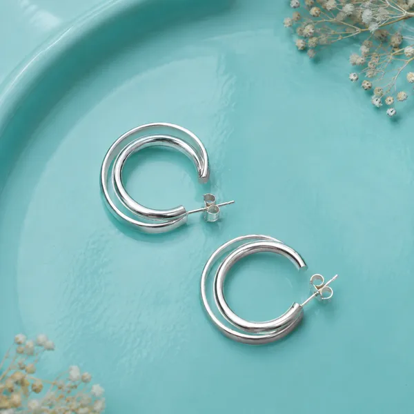 Serpentine_Dual-Loop_Interlocking_Hoops_-_Made_With_925_Silver