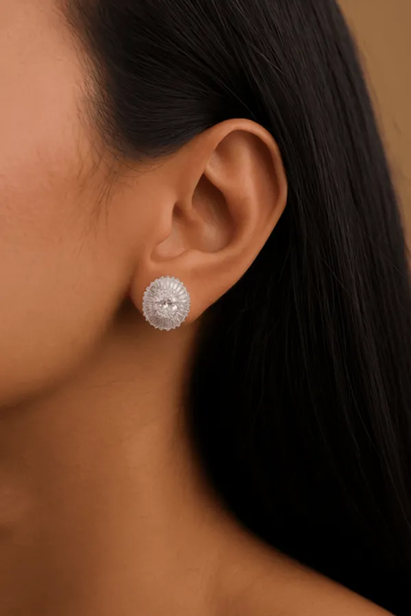 Regal_Radiance_Oval_Halo_Earrings_925_Silver