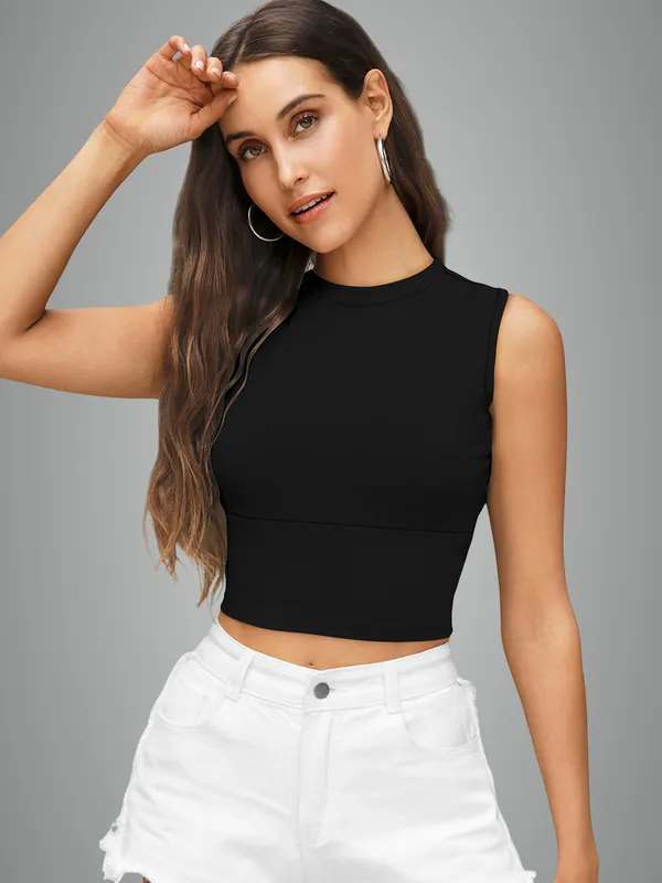 Black_Sleeveless_Crop_Top_For_Women