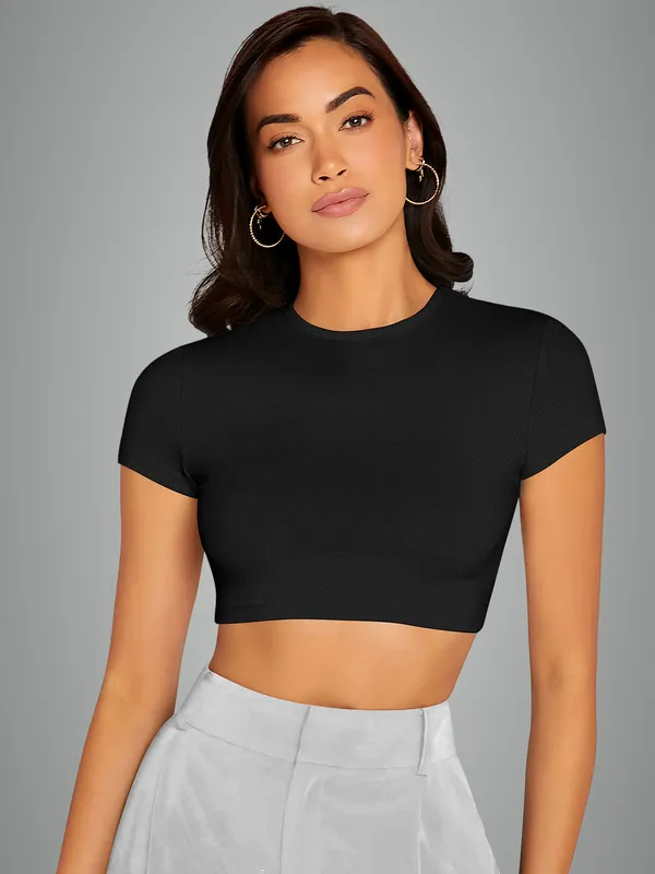 Women's_Black_Crop_Top_Short_Sleeve_Fitted_T_Shirt