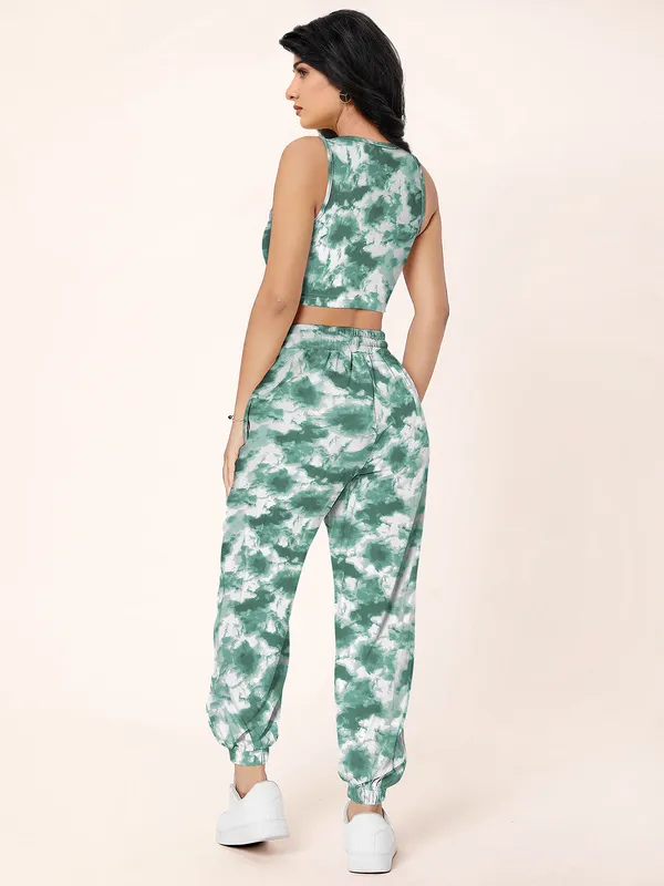 Green_Tie_Dye_Co_Ord_Set_With_Crop_Top_And_Joggers_For_Women