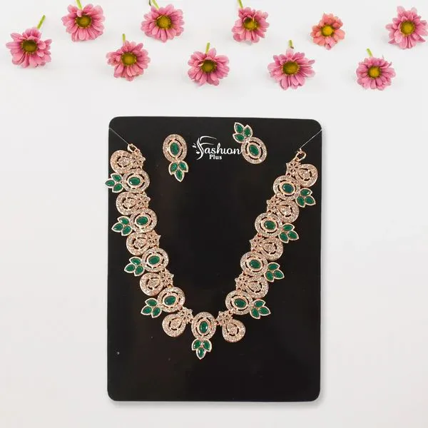 Elegant_Necklace_Set_–_Stylish_Jewelry_For_Women_With_Vibrant_Accents