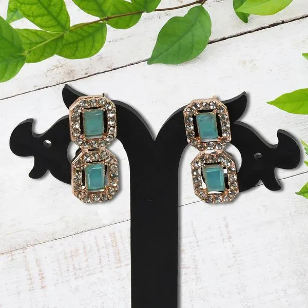American_Diamond_Studded_Jewellery_Necklace_Set_–_Luxurious_Jewelry_For_Women