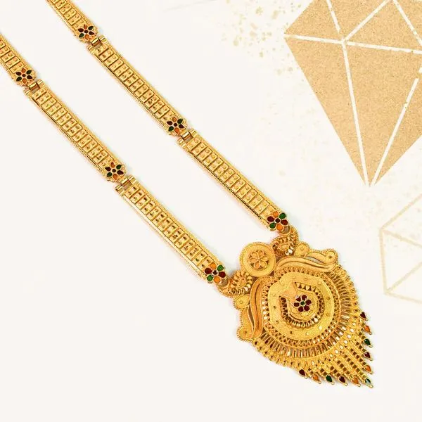 Elegant_Gold-Plated_Pendant_Necklace_–_A_Statement_Of_Sophistication_For_Women,_Perfect_For_Formal_Events