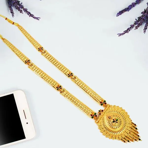 Graceful_Pearl_Necklace_–_A_Symbol_Of_Timeless_Beauty_Elegance_For_Women