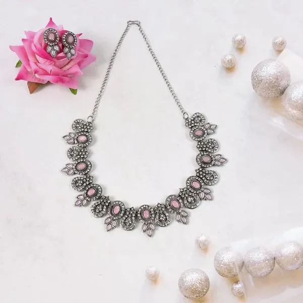 Exquisite_Diamond_Necklace_Set_–_Radiant_Elegance_Jewelry_For_Women