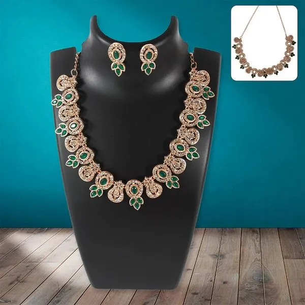 Elegant_Necklace_Set_–_Stylish_Jewelry_For_Women_With_Vibrant_Accents