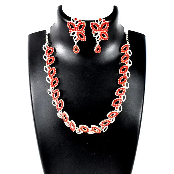 American_Diamond_Studded_Floral_Shaped_Necklace_With_Earrings_–_Sparkling_Jewelry_Set_For_Women