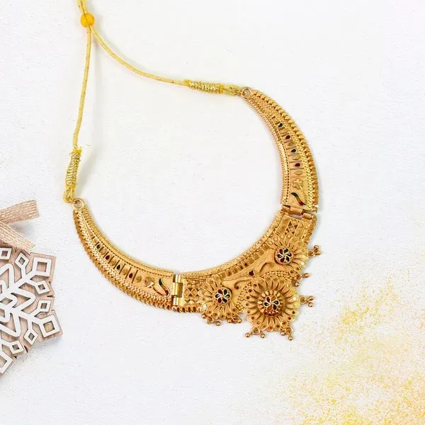Luxurious_Gold_Plated_Necklace_Set_For_Women_–_Shine_With_Elegance_|_Ideal_For_Parties,_Weddings,_Traditional_Occasions