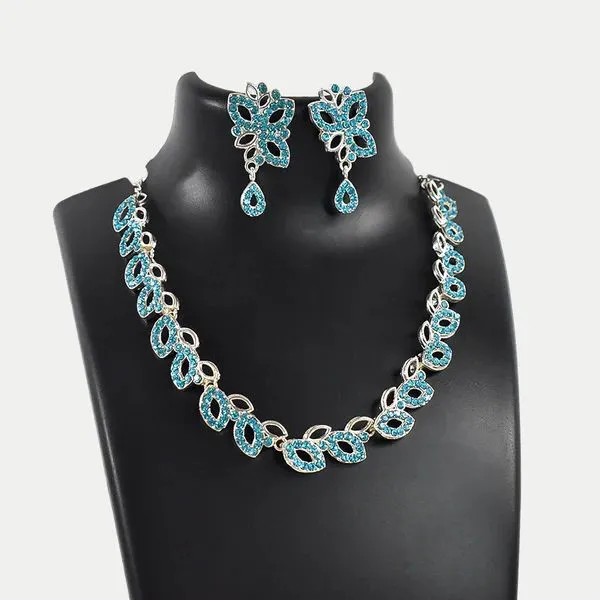 American_Diamond_Studded_Floral_Shaped_Necklace_With_Earrings_–_Sparkling_Jewelry_Set_For_Women