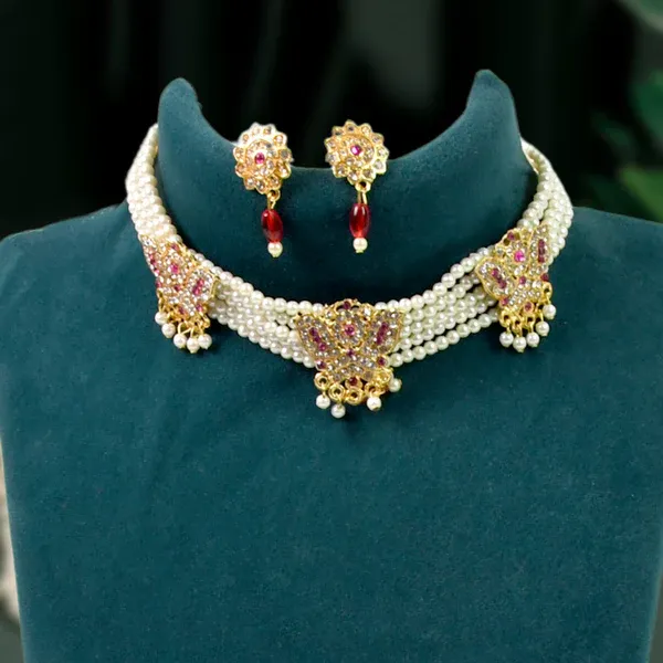 Chik_Moti_Necklace_Set_–_Sophisticated_Pearl_Jewelry_With_Everlasting_Beauty