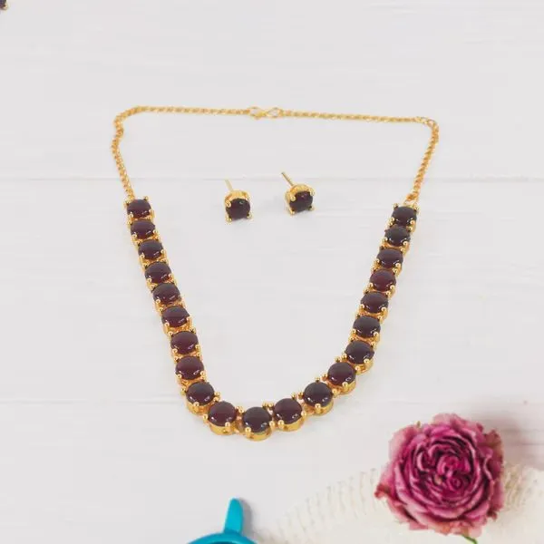 Kollam_Supreme_Gold-Plated_Brass_American_Diamond_Stone_Necklace_Set_–_Luxurious_Jewelry_For_Women