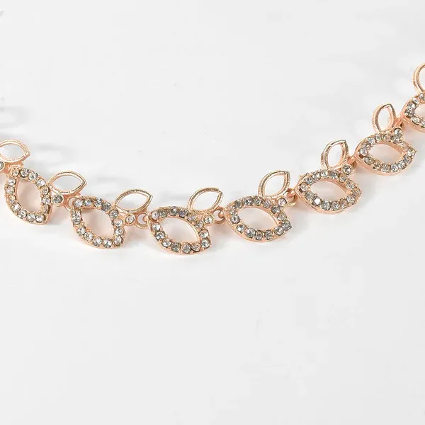 American_Diamond_Studded_Floral_Shaped_Necklace_With_Earrings_–_Sparkling_Jewelry_Set_For_Women