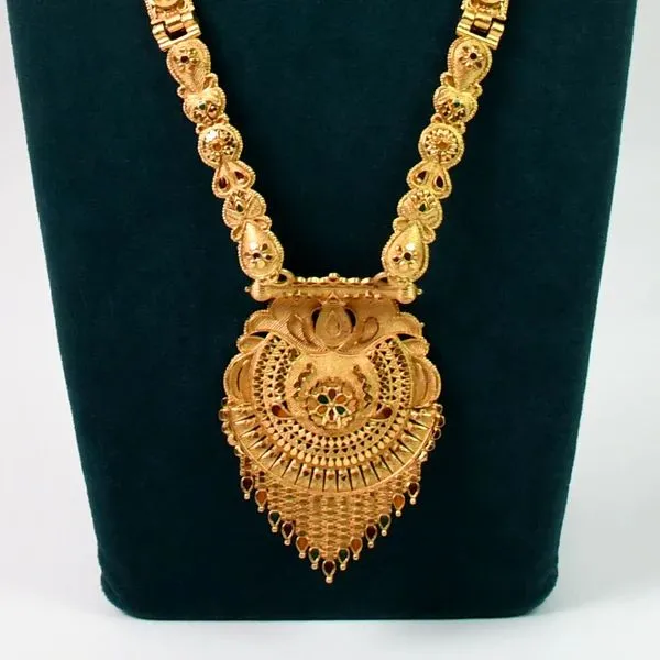 Lustrous_Pearl_Necklace_–_A_Classic_Touch_Of_Elegance_For_Women,_Ideal_For_Special_Events