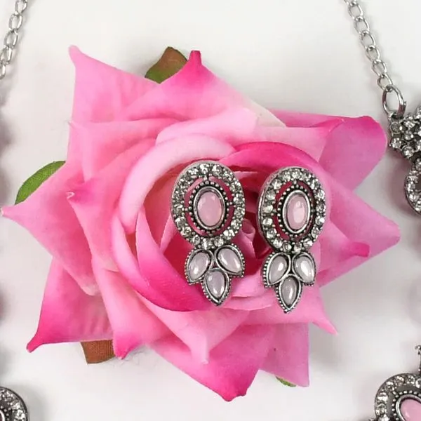 Exquisite_Diamond_Necklace_Set_–_Radiant_Elegance_Jewelry_For_Women